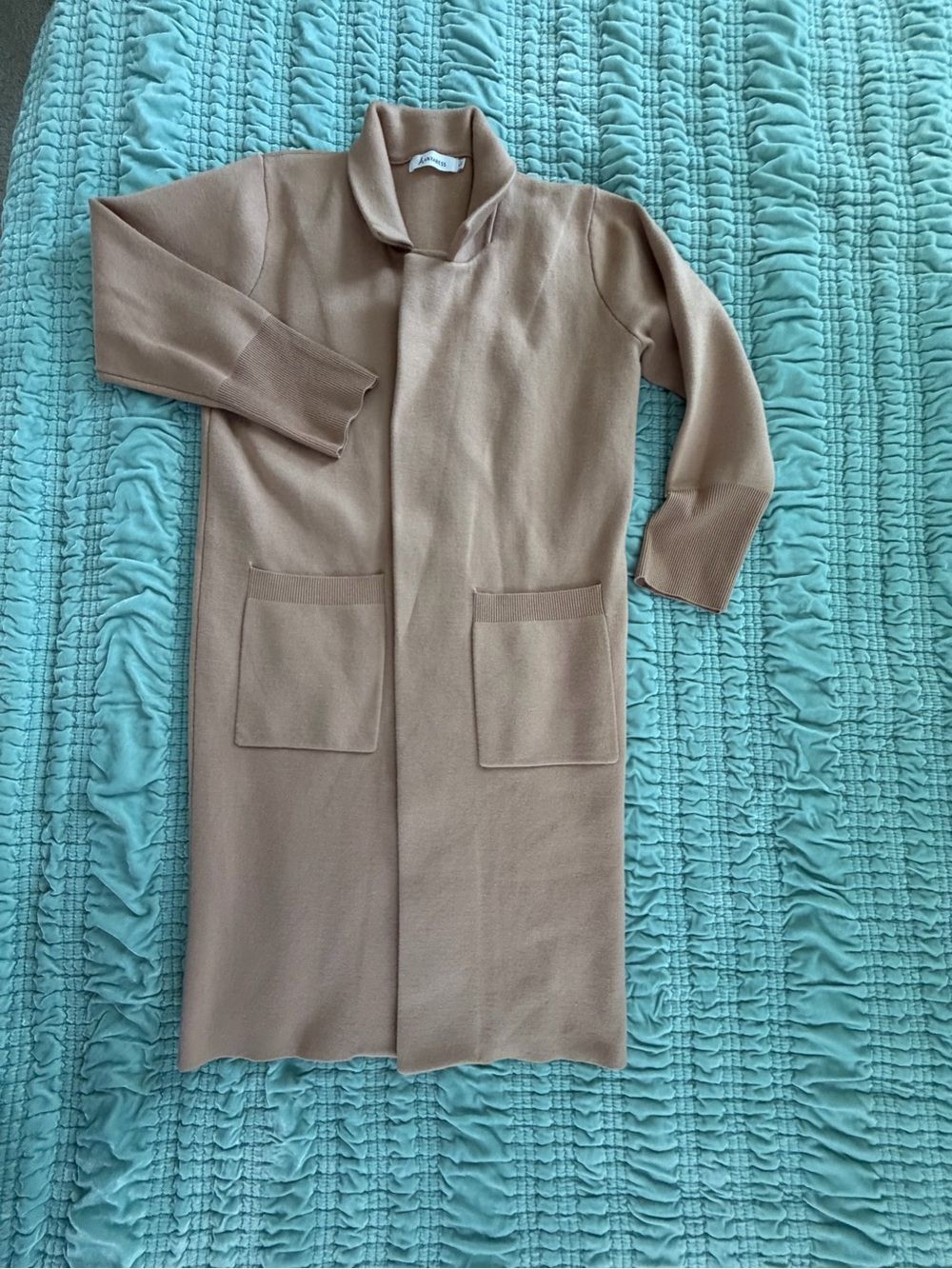 Women’s Long Camel Open-Front Trench Coat with Patch Pockets-Large